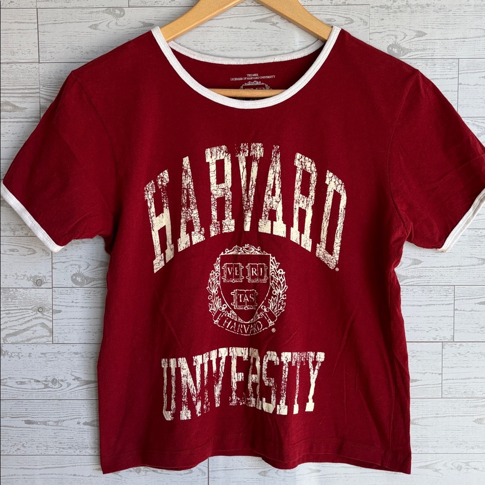 Harvard University Women's XL T-shirt Maroon‎ Short Sleeves